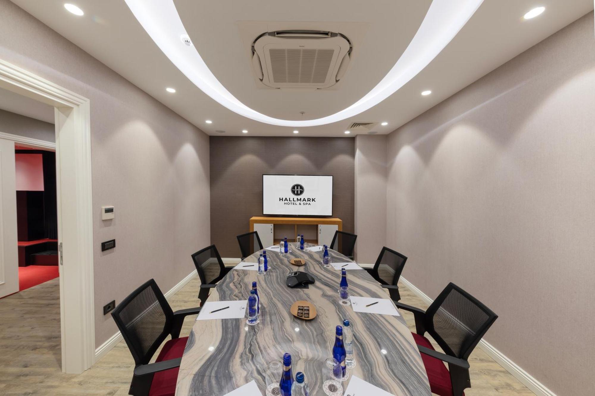 Hallmark Hotel & Spa Istanbul Exterior photo